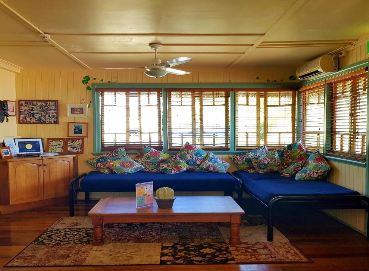 Tropic Days Boutique Hostel Кэрнс Экстерьер фото